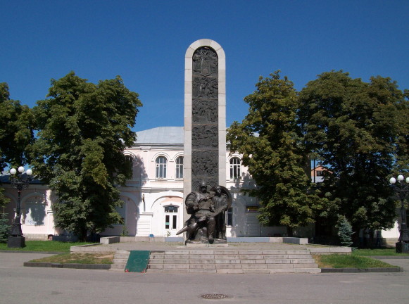 Image - Lubny: Monument of Grand Prince Volodymyr the Great in the city center.